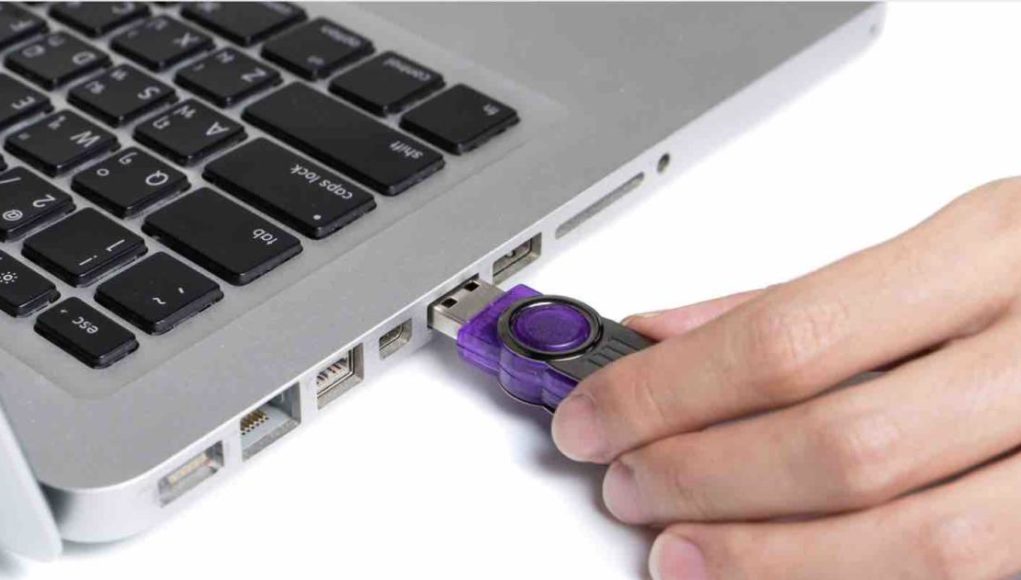 Dev Eject: nhanh chóng gỡ ổ USB an toàn
