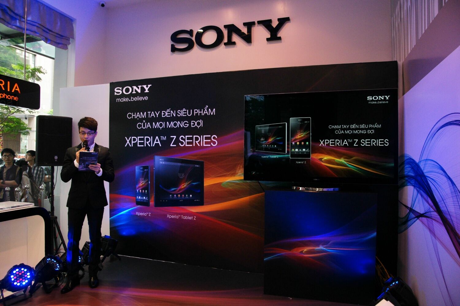 Sony tổ chức chuỗi sự kiện ra mắt bộ đôi Xperia Z và Xperia Tablet Z tại Việt Nam