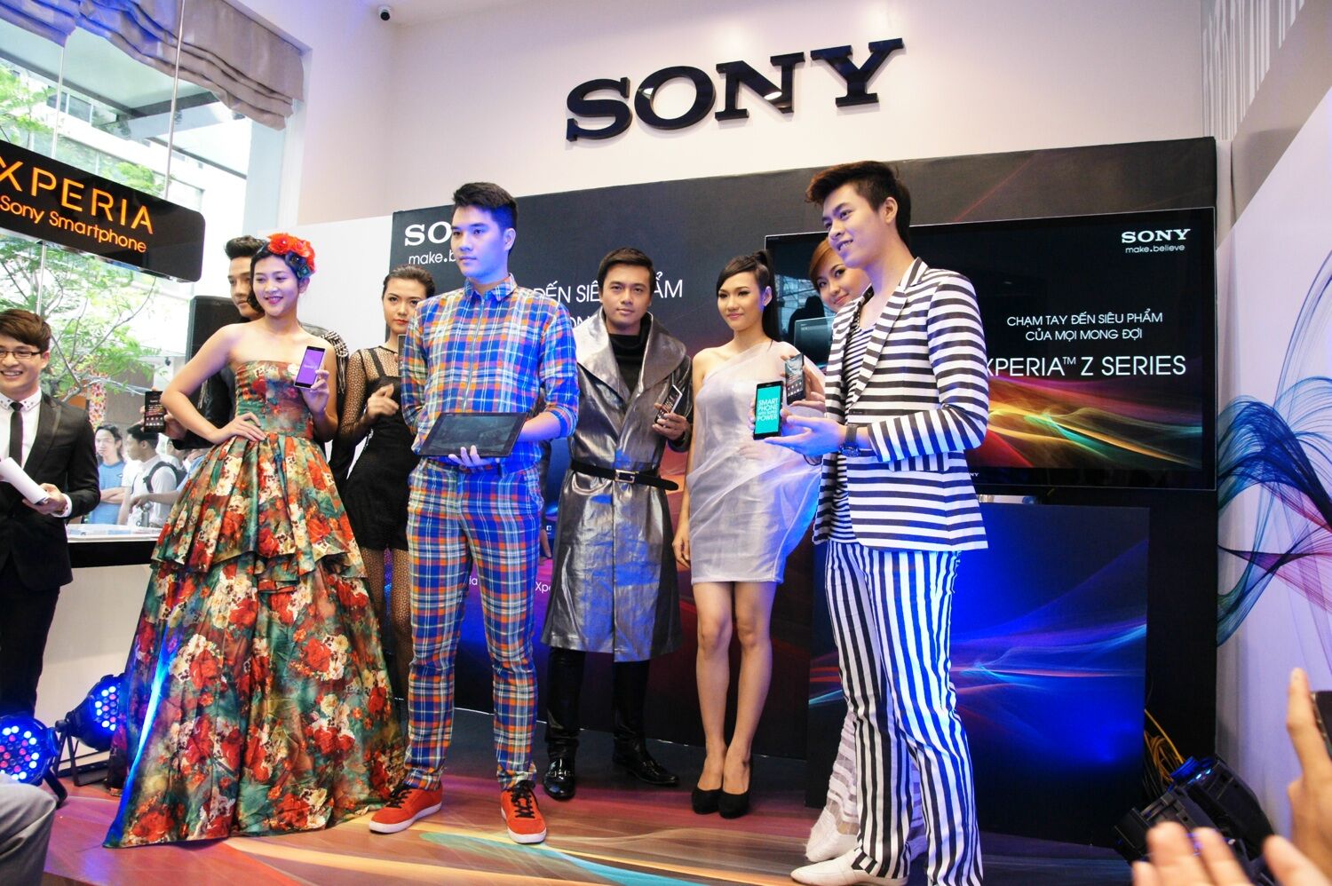 Sony tổ chức chuỗi sự kiện ra mắt bộ đôi Xperia Z và Xperia Tablet Z tại Việt Nam