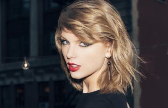 Taylor Swift cay đắng mua tên miền trang web khiêu dâm