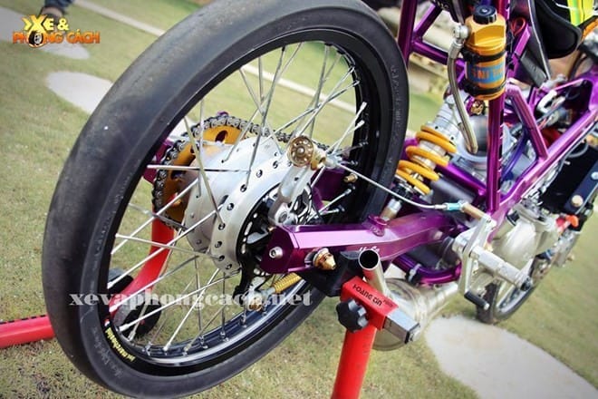 Xe máy Yamaha Z125 độ Drag tím hết 350 triệu đồng tại Lâm Đồng Lốp xe Vee Rubber