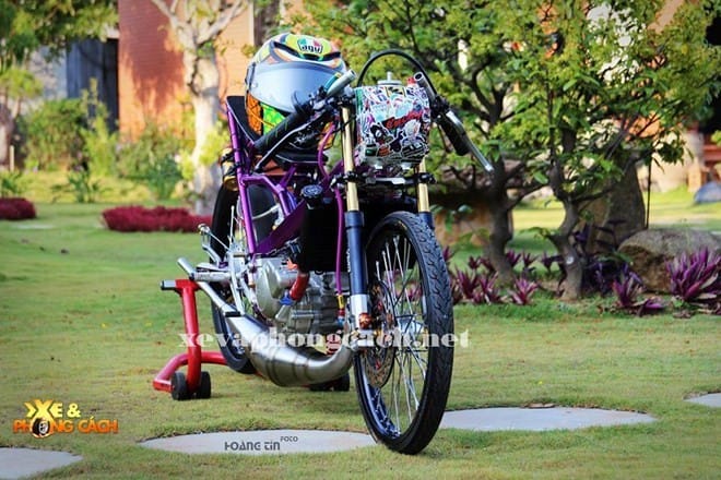 Xe máy Yamaha Z125 độ Drag tím hết 350 triệu đồng tại Lâm Đồng Bình xăng phía trên ghiđông