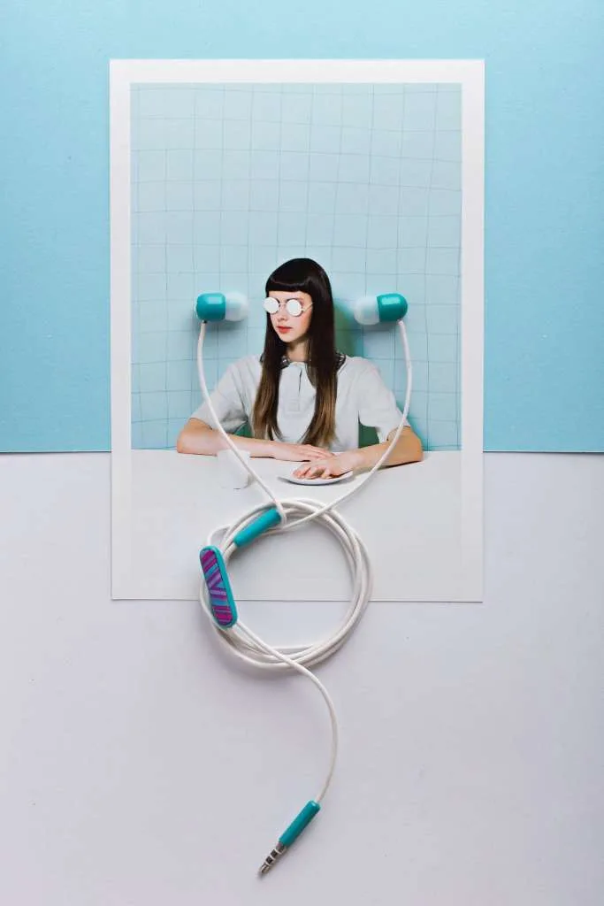 Joinhandmade đưa mẫu tai Jelly Doux lên Indiegogo, giá từ 550.000VNĐ Theo đó giá đặt trước khi gây quỹ trên Indiegogo cho mẫu tai nghe Jelly Doux của Joinhandmade là 550.000 VNĐ và 770.000 VNĐ cho bản thường và đặc biệt, giá chính thức cho hai mẫu này khi bán lẻ lần lượt là 770 và 990 ngàn đồng.