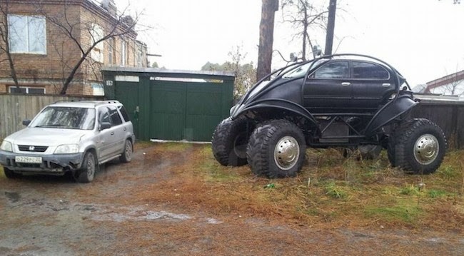 Độ xe sedan Nissan Maxima thành quái vật 4 bánh Độ xe sedan Nissan Maxima thành quái vật 4 bánh