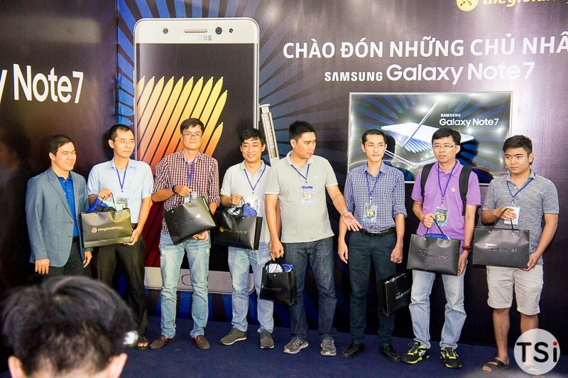 Viễn Thông A, Thế Giới Di Động, FPT Shop mở bán Galaxy Note7 Viễn Thông A, Thế Giới Di Động, FPT Shop mở bán Galaxy Note7