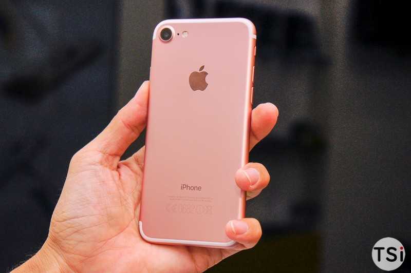 Ảnh thực tế iPhone 7 bản Rose Gold dung lượng 256GB đầu tiên tại Việt Nam