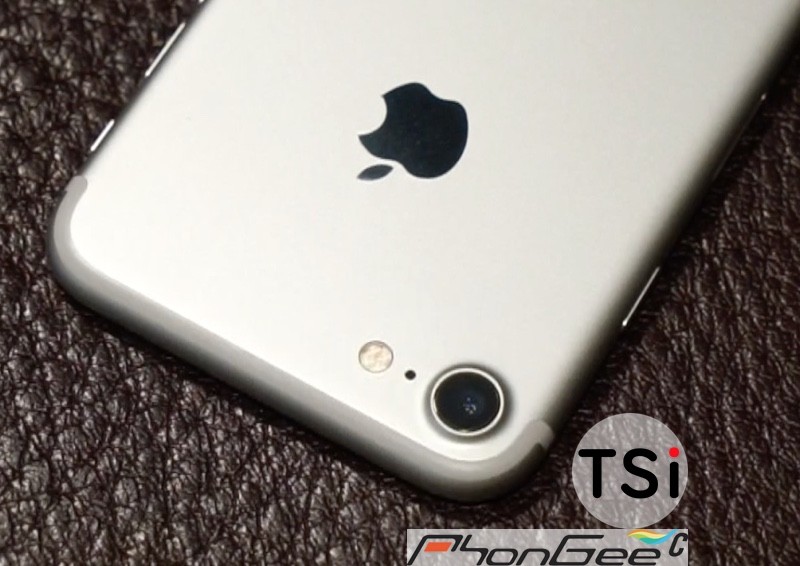 Ảnh cho thấy đèn Flash của iPhone 7 có thể có 4 bóng LED Ảnh cho thấy đèn Flash của iPhone 7 có thể có 4 bóng LED