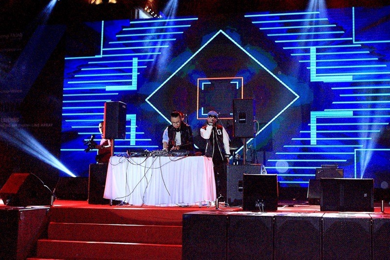 Electro-Voice ra mắt dòng sản phẩm loa line array X-Line Advance X2