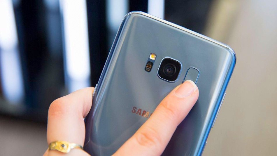 Cảm biến vân tay trên Samsung Galaxy S8