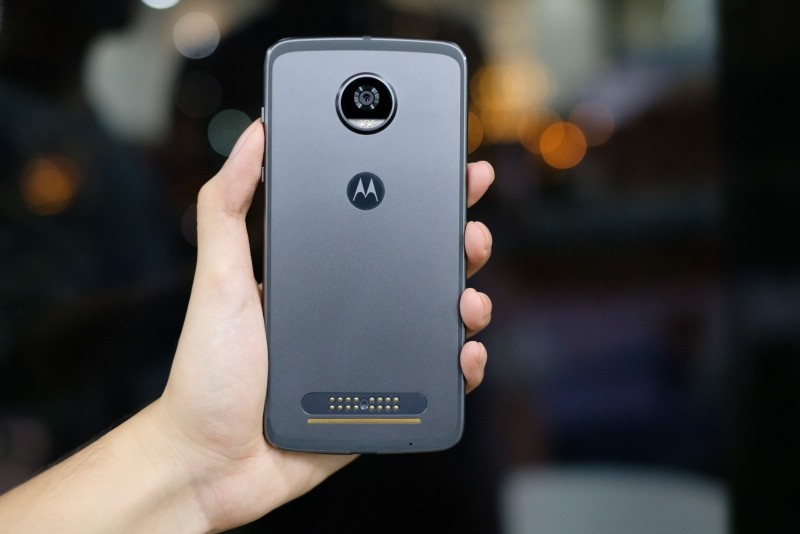 Một số ảnh thực tế Moto Z2 Play