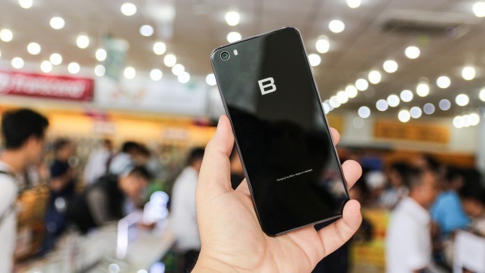 Thế Giới Di Động trưng bày Bphone 2017 tại 120 cửa hàng thuộc 5 thành phố