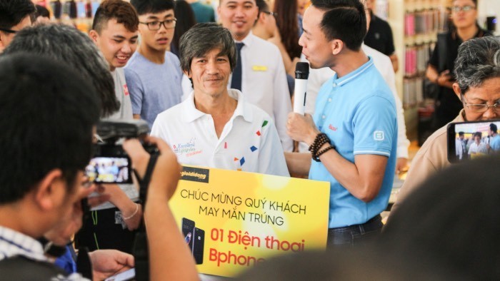 Thế Giới Di Động trưng bày Bphone 2017 tại 120 cửa hàng thuộc 5 thành phố