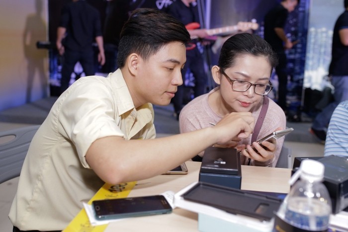 Galaxy Note8 tạo kỷ lục doanh số dòng sản phẩm cao cấp