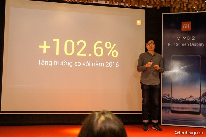 Xiaomi Mi MIX 2 bán tại Việt Nam từ ngày mai, giá 13 triệu đồng