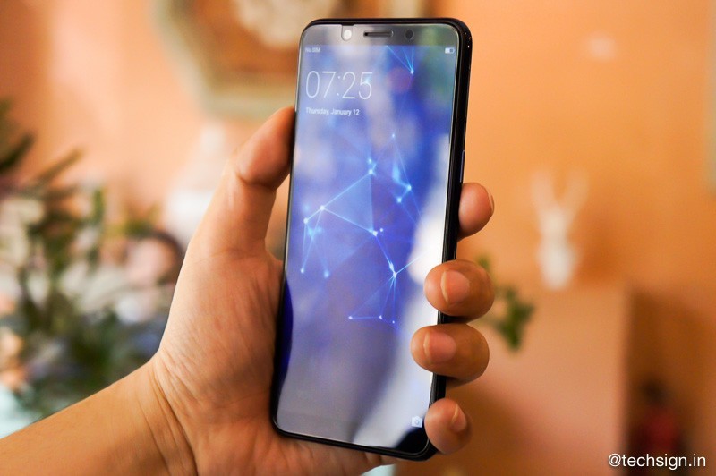OPPO F5 có thêm bản xanh thạch anh, bán độc quyền tại Thế Giới Di Động