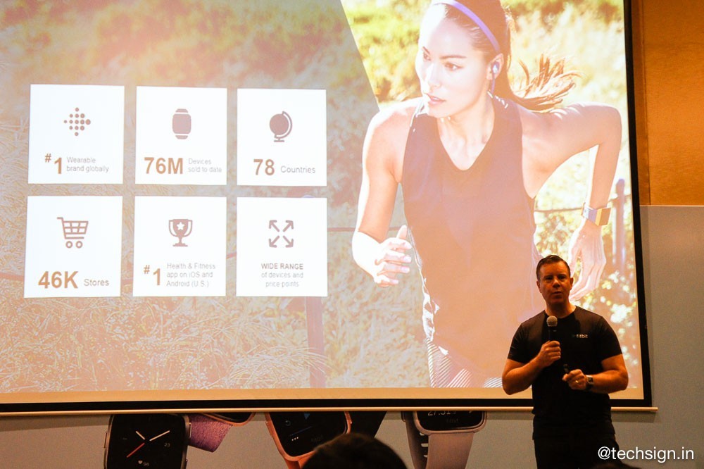 Synnex FPT chính thức phân phối thiết bị theo dõi sức khỏe Fitbit Versa