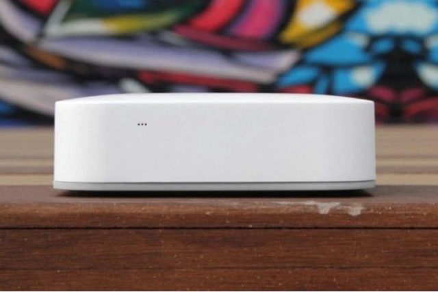 Loa thông minh Samsung có camera, màn hình cảm ứng