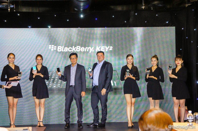 BlackBerry KEY2 chính thức lên kệ Việt, giá 17 triệu đồng