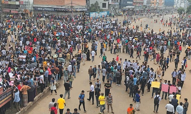 Chính phủ Bangladesh chặn internet di động vì biểu tình có xu hướng bạo lực