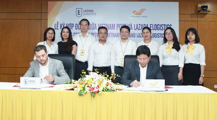 Lazada eLogistics (LEL) kí kết hợp tác cùng Bưu điện Việt Nam (VNPost)