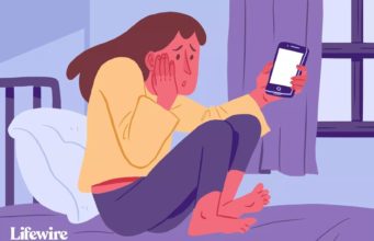 Ứng dụng Facebook lại gặp lỗi màn hình trắng, bạn có bị lỗi này không?