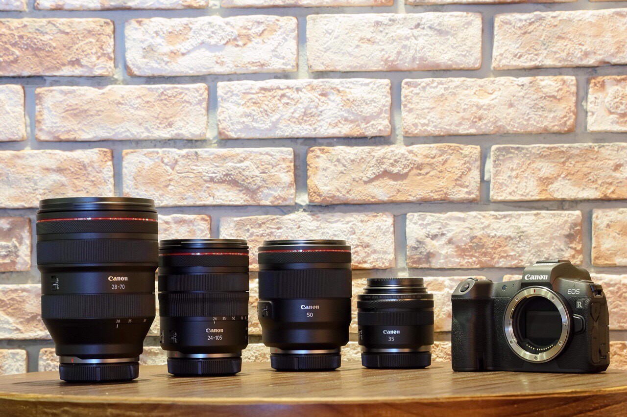 Ra mắt máy ảnh không gương lật Full-Frame Canon EOS R cùng hệ ống kính mới