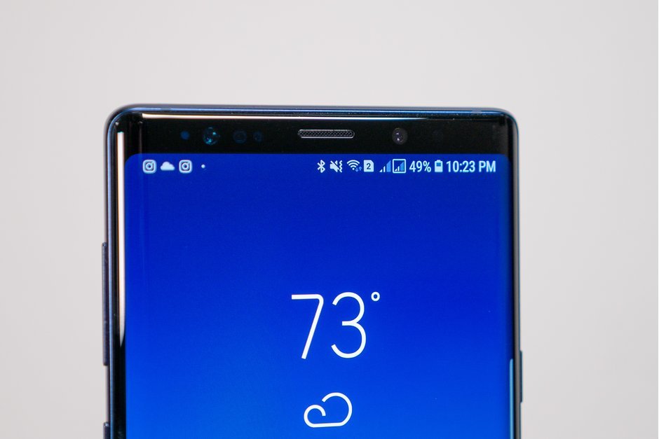 Samsung thử nghiệm camera selfie đặt sau màn hình