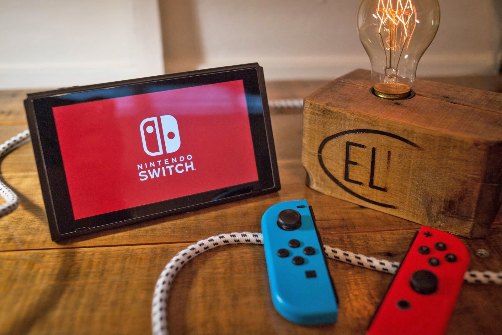 Nintendo Switch có thể hỗ trợ game thực tế ảo