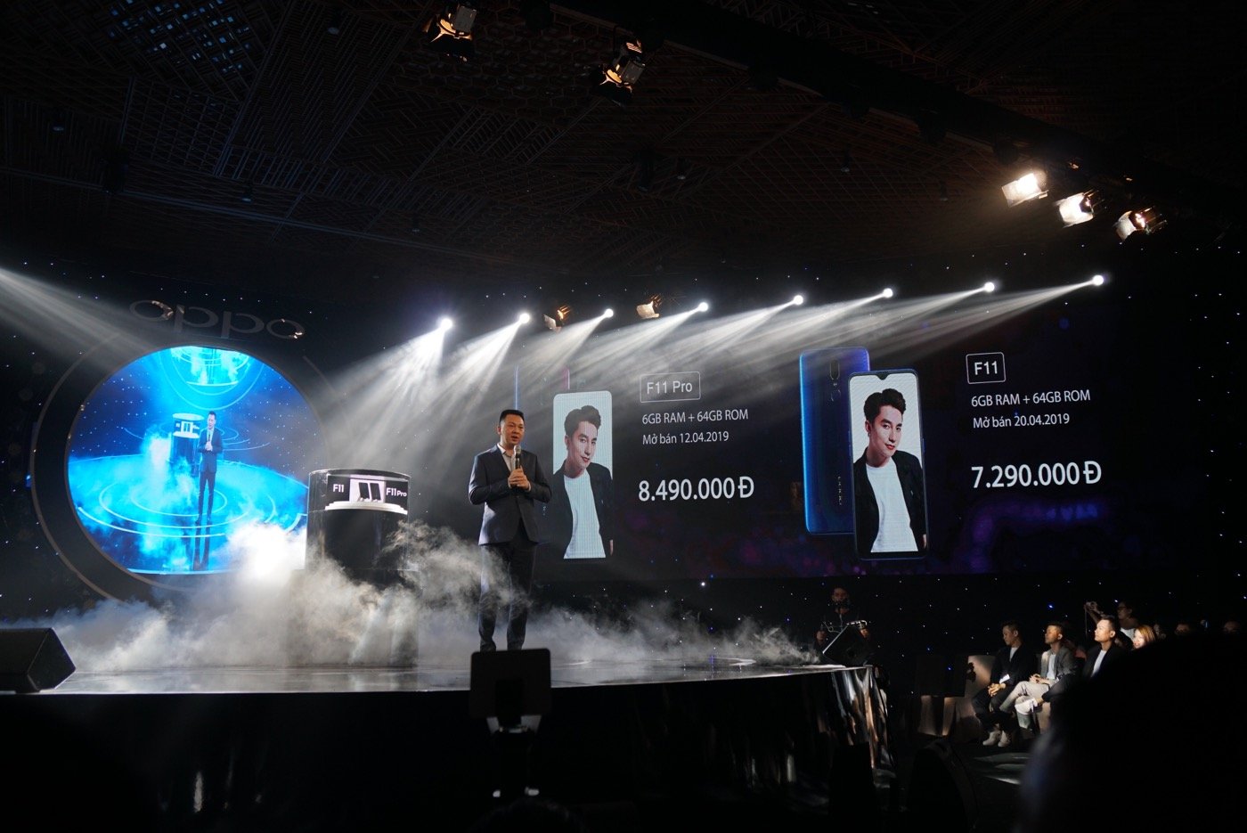 OPPO F11/F11 Pro ra mắt: pin 4.020 mAh, sạc nhanh VOOC, giá từ 7,3 triệu đồng