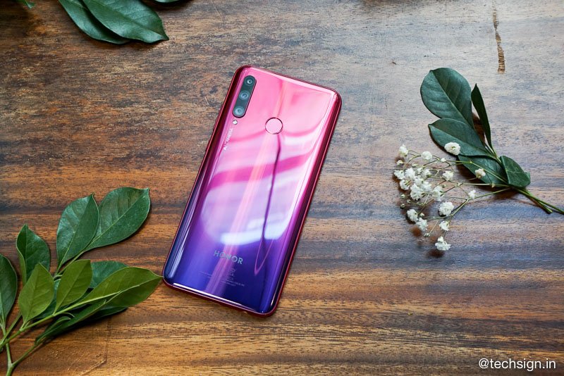 Honor 20 Lite ra mắt: 3 camera sau, bộ nhớ trong 128GB, giá 6 triệu đồng