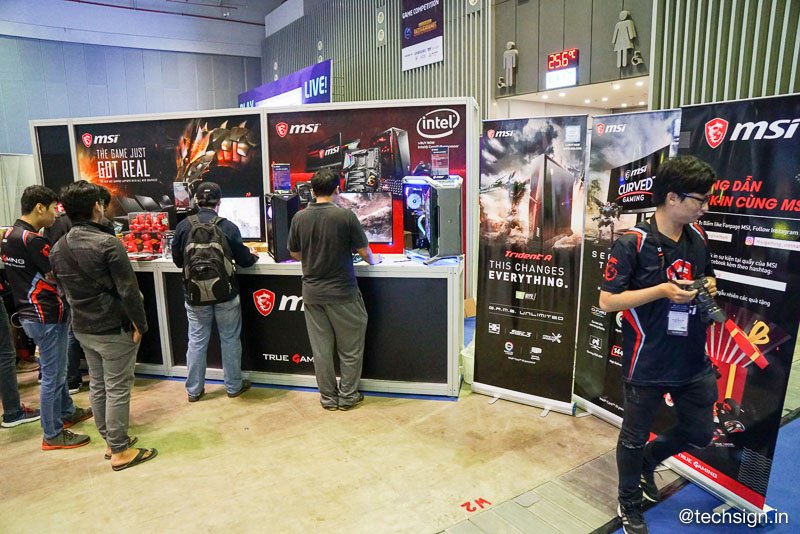 Một vòng quanh triển lãm quốc tế GameCon