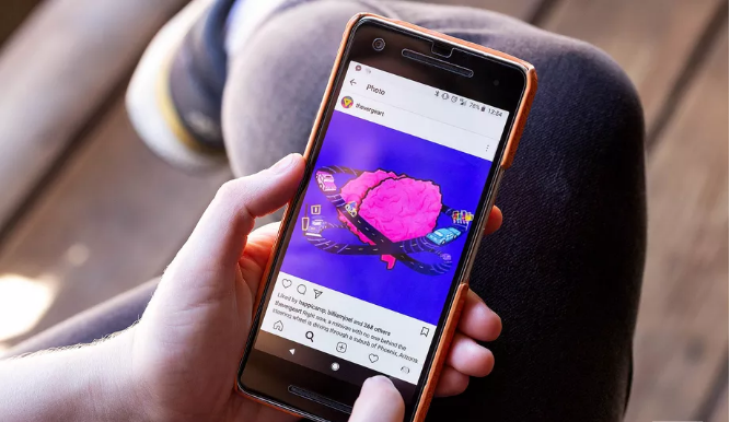 Instagram chặn nội dung về ‘anti-vaccine’
