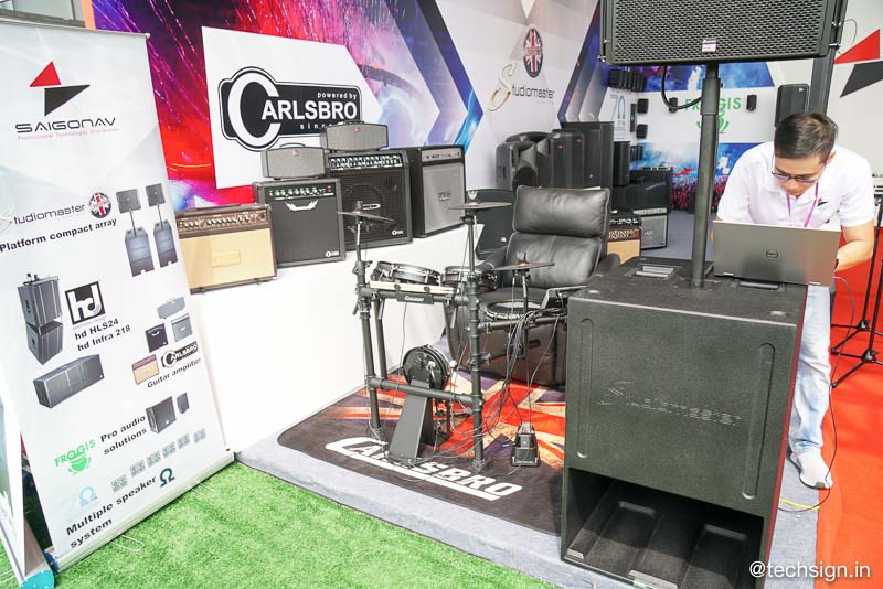 Một vòng triển lãm Plase Show 2019