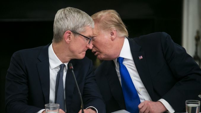 Tổng thống Trump thừa nhận mức thuế mới không công bằng với Apple