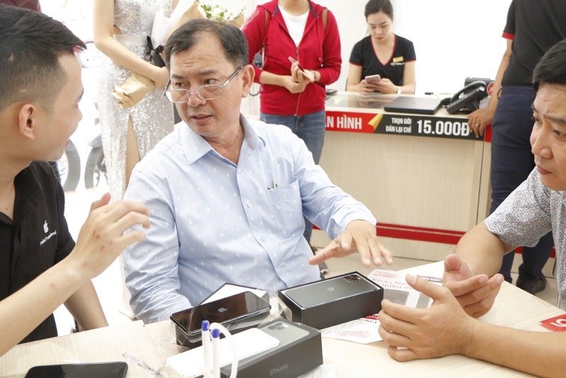 FPT Shop mở bán iPhone 11, có thu cũ đổi mới, trả trước 0 đồng FPT Shop mở bán iPhone 11, có thu cũ đổi mới, trả trước 0 đồng