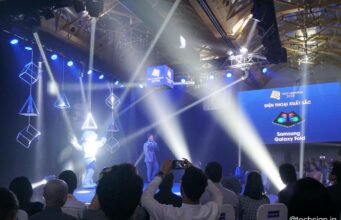 Samsung Galaxy Fold thắng giải điện thoại xuất sắc Tech Awards 2019