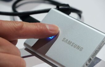Samsung giới thiệu ổ cứng SSD T7 Touch, bổ sung máy quét vân tay bảo mật