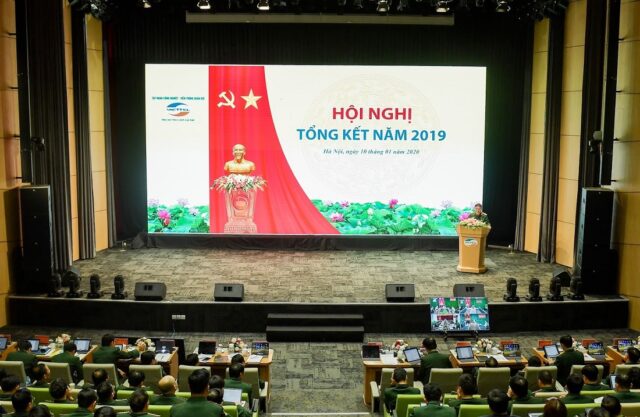 Viettel đạt 50% doanh thu toàn ngành viễn thông năm 2019 Viettel đạt 50% doanh thu toàn ngành viễn thông năm 2019