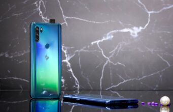 VinSmart chính thức ra mắt Vsmart Active 3 với camera selfie trượt VinSmart chính thức ra mắt Vsmart Active 3 với camera selfie trượt