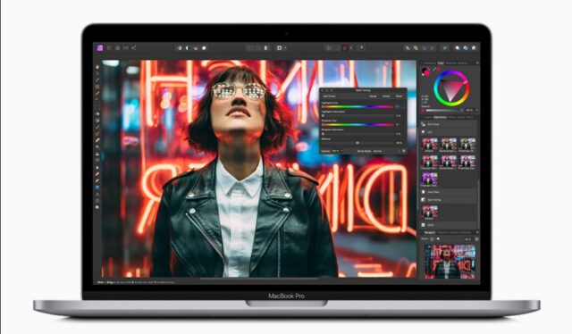 MacBook Pro 13 inch mới: tăng gấp đôi bộ nhớ, bàn phím Magic Keyboard, giá không đổi MacBook Pro 13 inch mới: tăng gấp đôi bộ nhớ, bàn phím Magic Keyboard, giá không đổi