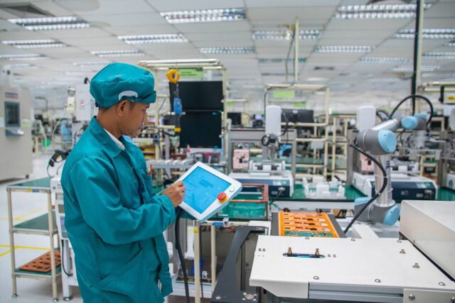 Giải pháp tự động hóa robot giúp tăng lợi thế cạnh tranh và năng lực sản xuất