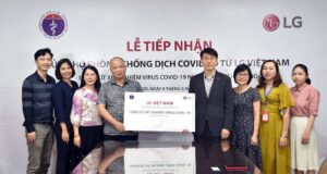 LG tài trợ 10.000 bộ kit xét nghiệm COVID-19 cho Bộ Y tế Việt Nam