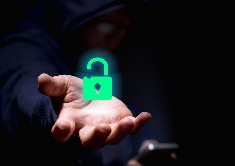 Làm thế nào biết mật khẩu tài khoản trực tuyến bị rò rỉ trên dark web?