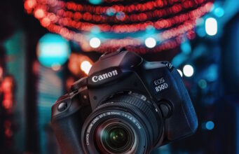 Canon EOS 850D ra mắt, giá kèm KIT 29,5 triệu đồng Canon EOS 850D ra mắt, giá kèm KIT 29,5 triệu đồng