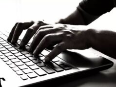 Hàng trăm triệu máy tính và thiết bị thông minh có nguy cơ bị hack từ xa