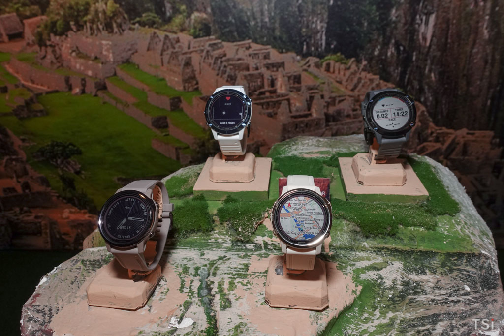 Garmin ra mắt 4 đồng hồ thể thao dùng sạc năng lượng mặt trời