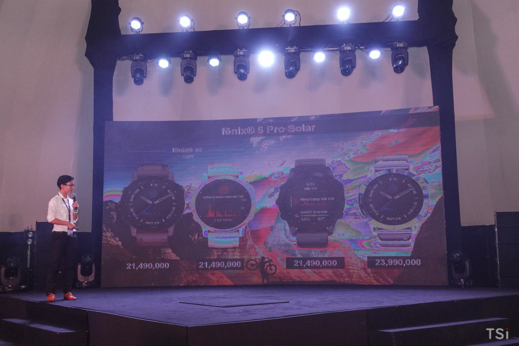 Garmin ra mắt 4 đồng hồ thể thao dùng sạc năng lượng mặt trời