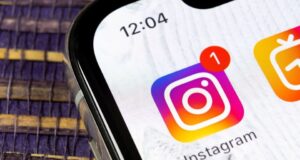 Instagram bị lỗi luôn bật camera trên iOS 14, cả khi người dùng không chụp ảnh
