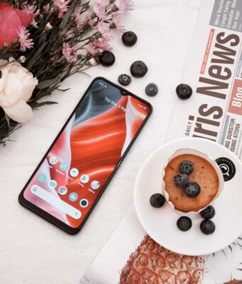 Trên tay Realme C11: hai màu, pin 5.000mAh, giá dưới 3 triệu