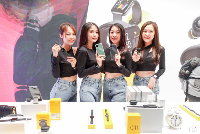 Ra mắt hệ sinh thái sản phẩm AIoT và công bố giá bán realme C11 Ra mắt hệ sinh thái sản phẩm AIoT và công bố giá bán realme C11